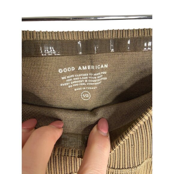 Good American Chunky Rib Legging Camel Color-sz 1/2 (small/medium) - Picture 4 of 9